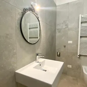 Appartamento Via Galliera, Bologna